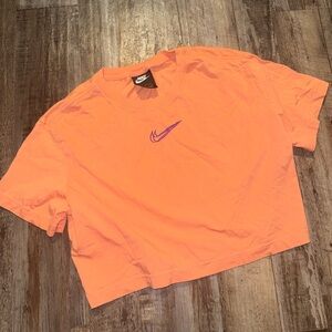 Nike Cropped Orange T-Shirt with Logo Women’s Medium